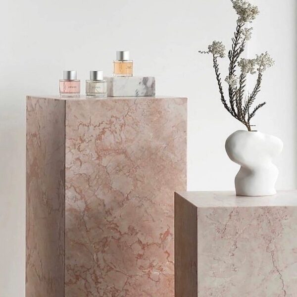 Cream Rose Marble Side Table — изображение 2