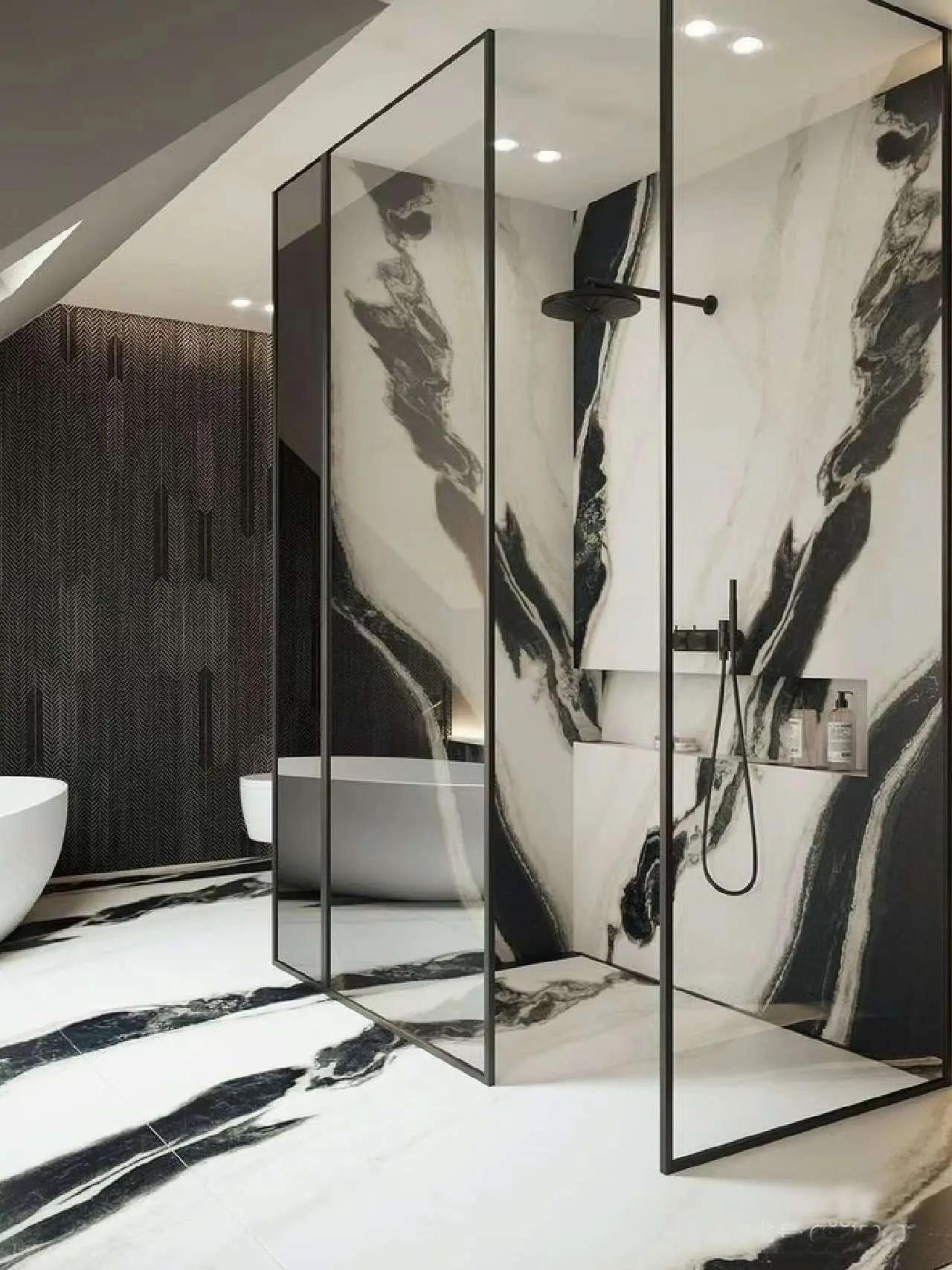 ラグジュアリーなバスルームデザインにおけるパンダホワイト大理石のシャワーウォールと床