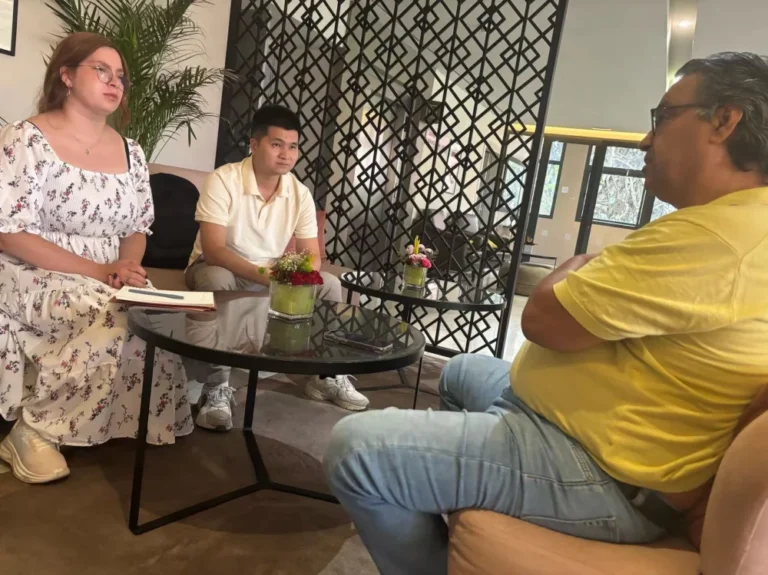 hrst-stone-middle-east-business-cooperation-team