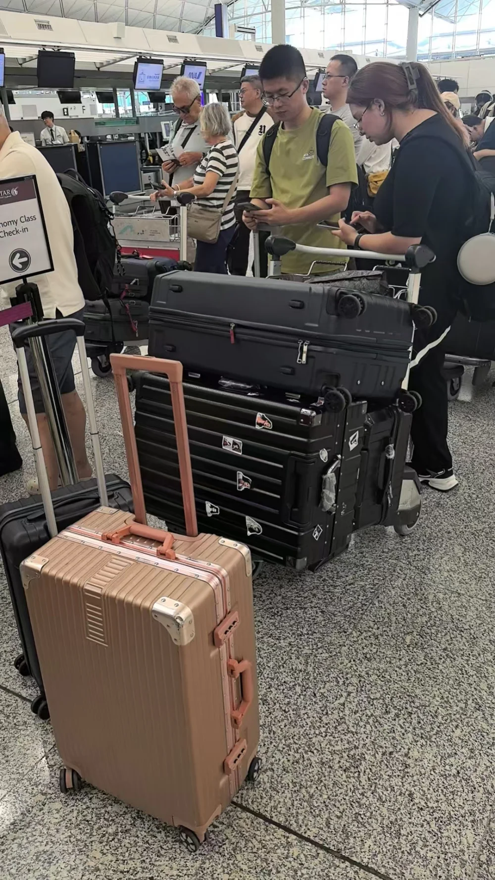 hrst-stone-team-airport-departure-middle-east